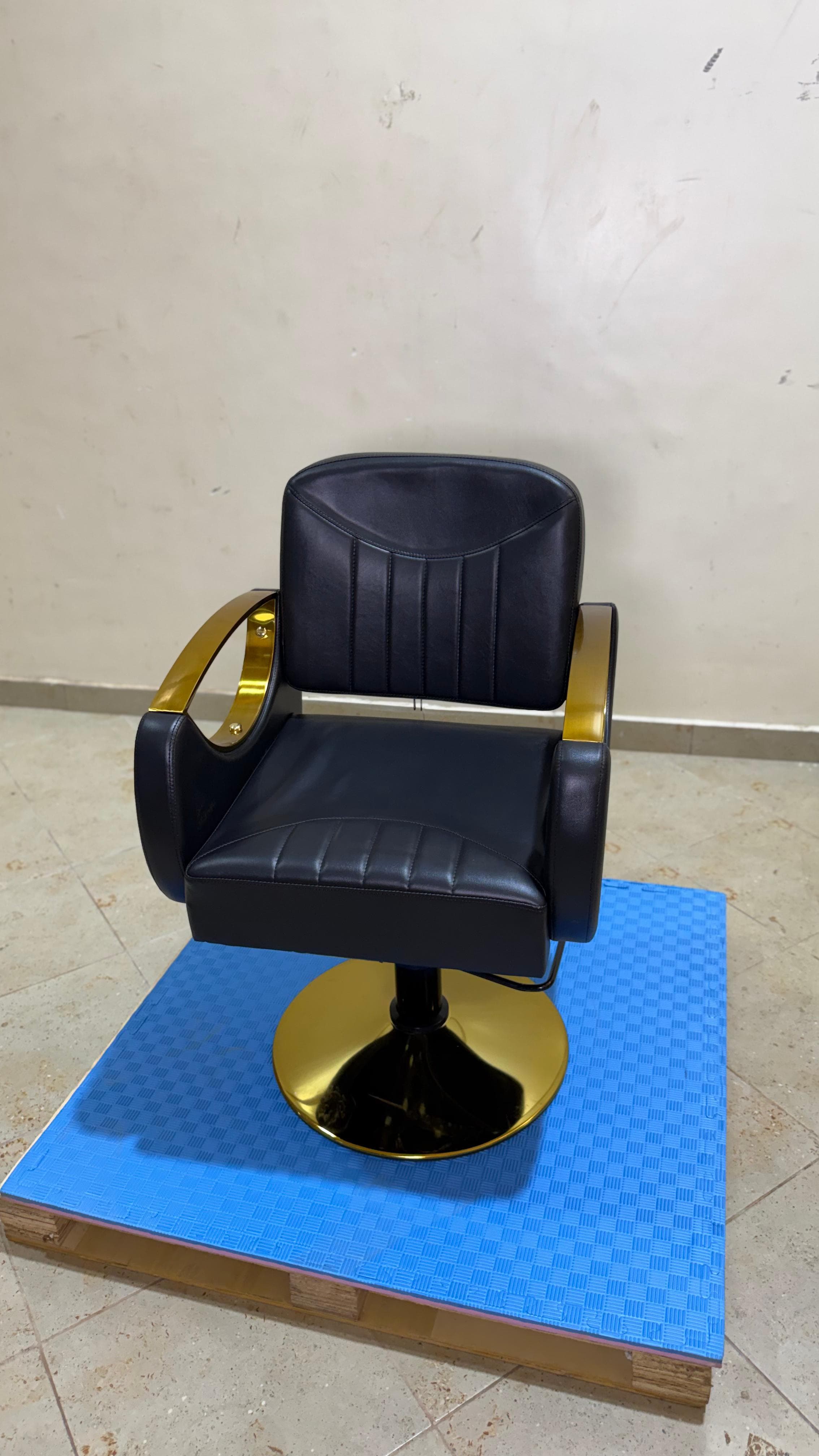 Prestige Gold Classic Barber Chair - Barber Chair in Kenya